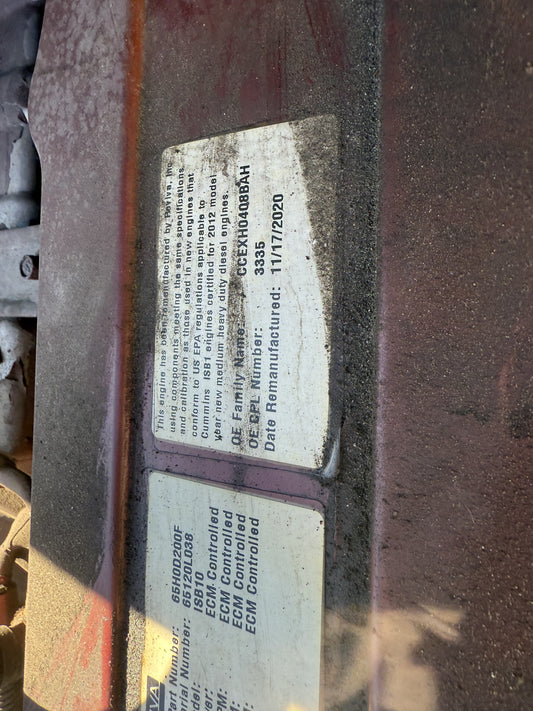 2011 CUMMINS 6.7L 220 Engine Assembly