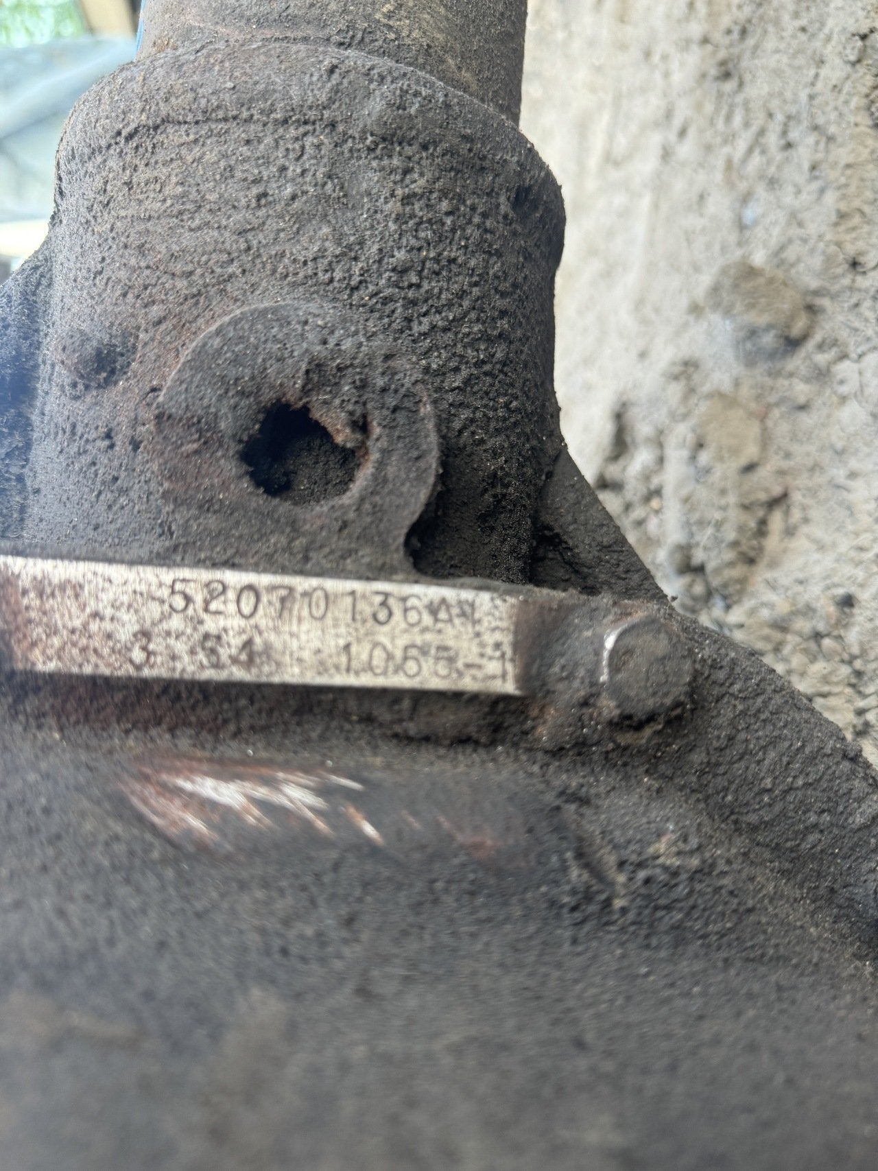 2001 DODGE 3.54 Front Axle Assembly