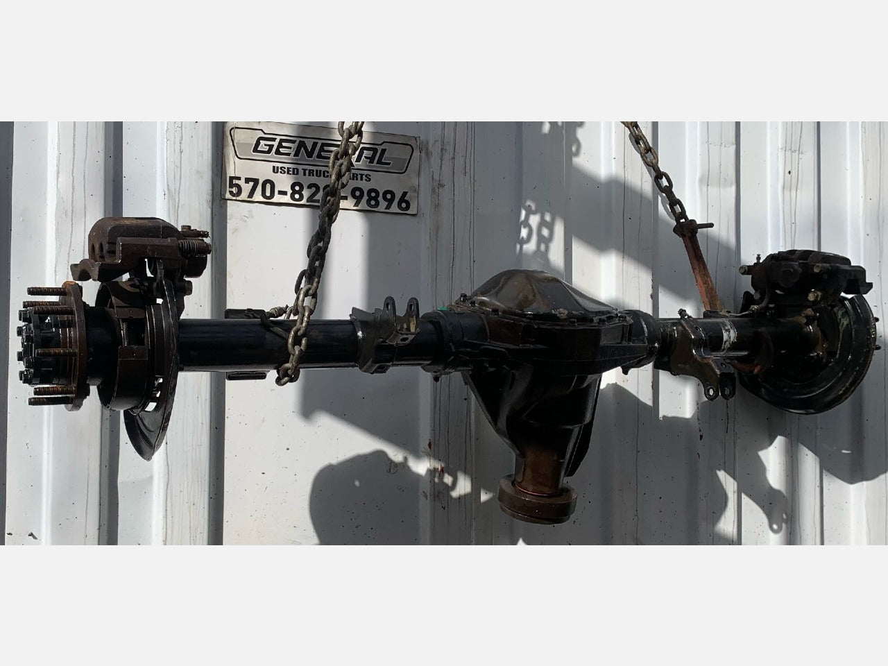 2011 FORD 3.31 Electronic Locking Rear Axle Assembly