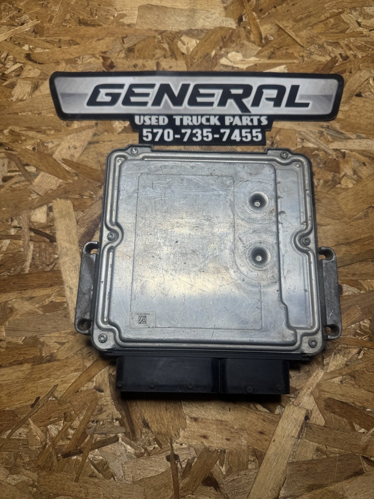 2017 MITSUBISHI 4P10 ECM Engine Control Module