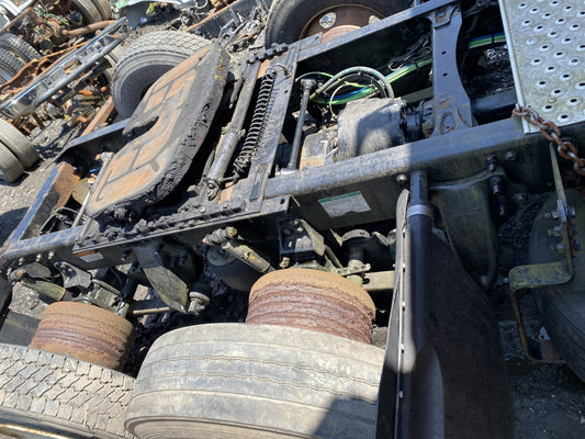 2012 FREIGHTLINER CASCADIA Cut Off Axle Assembly
