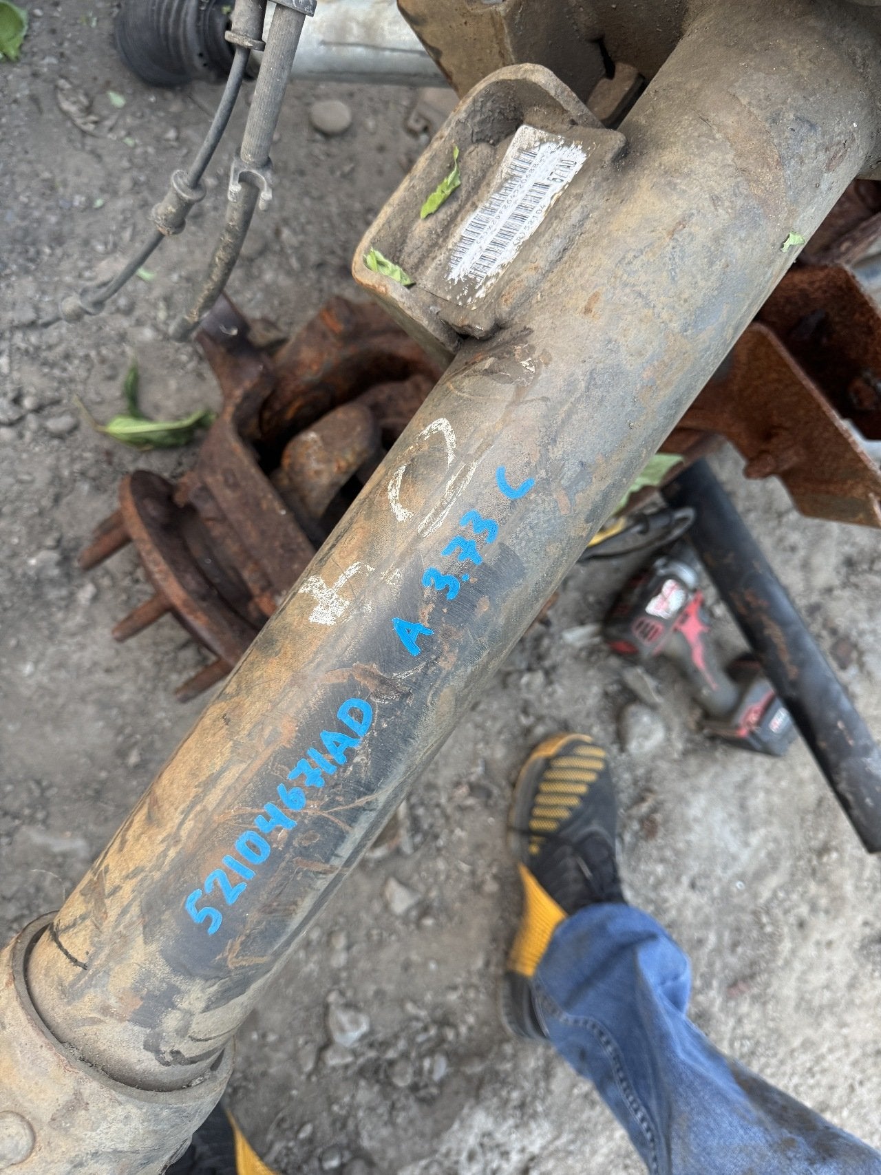 2005 DODGE SRW 3.73 Front Axle Assembly