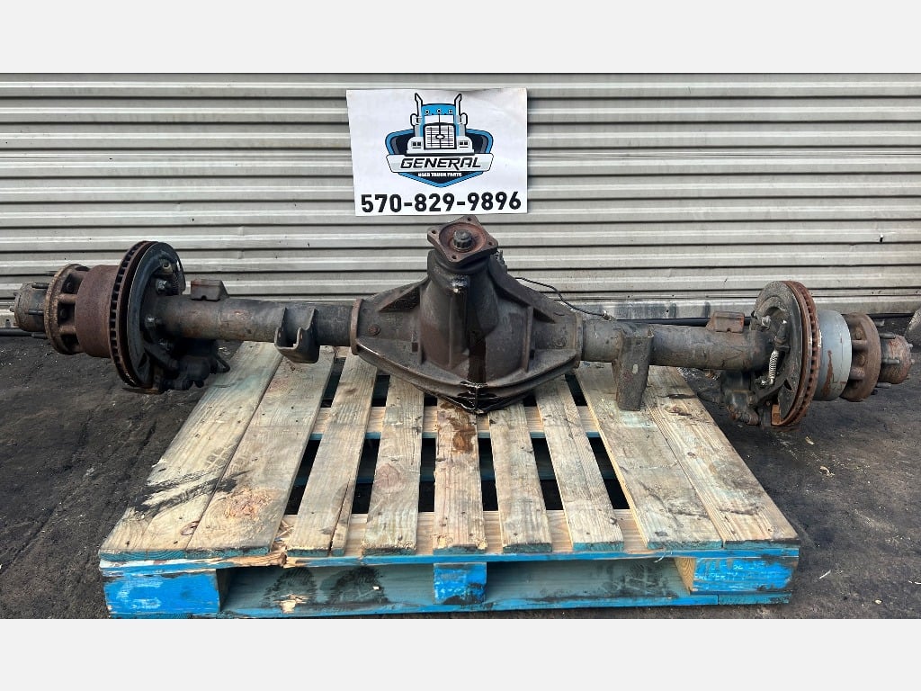 2004 DODGE 3.73 LS DRW Rear Axle Assembly