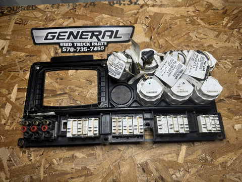 2009 KENWORTH GPS DASH PANEL W/ GAUGES Dashboard