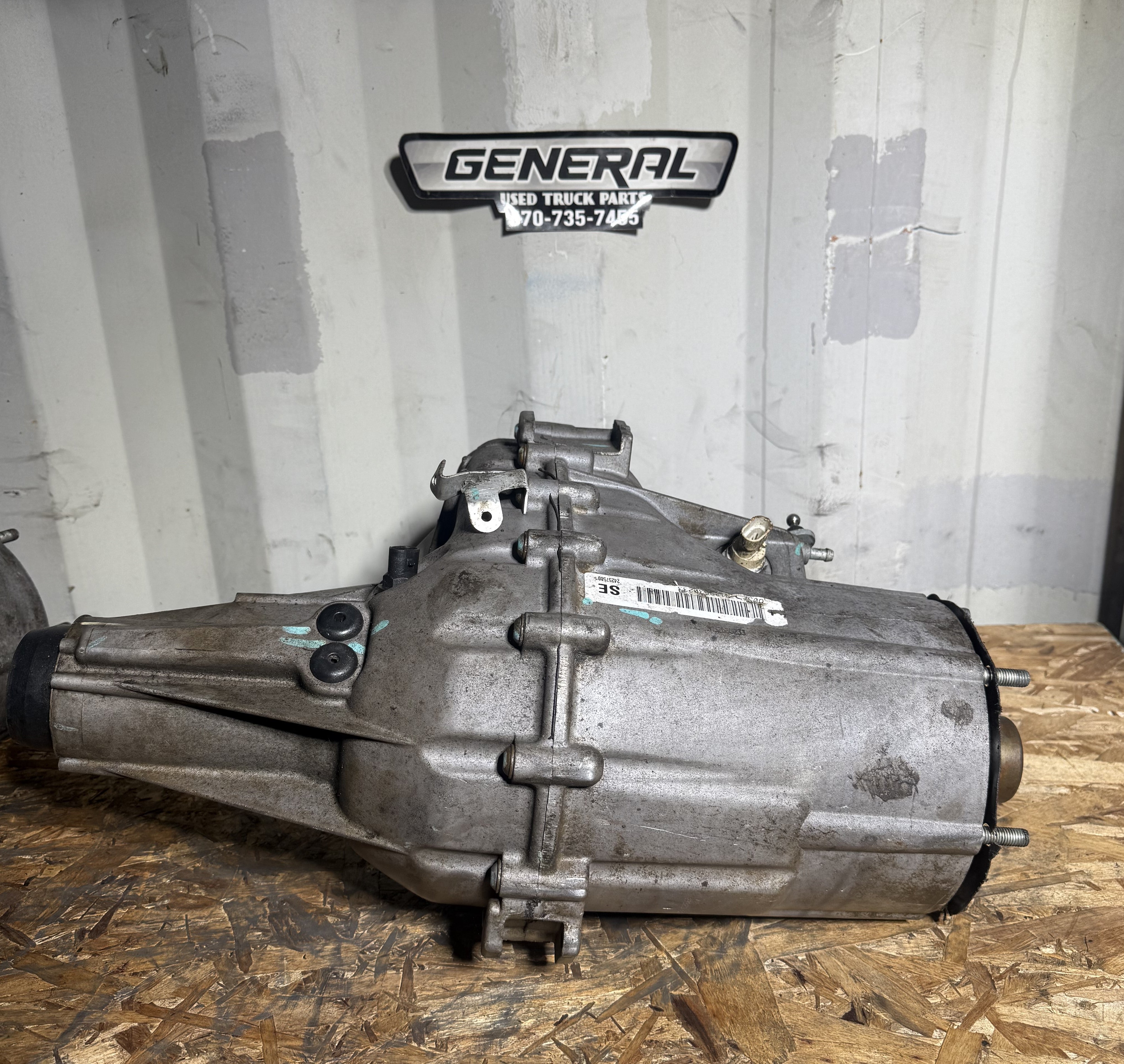 2011 CHEVROLET MP1226 Transfer Case Assembly