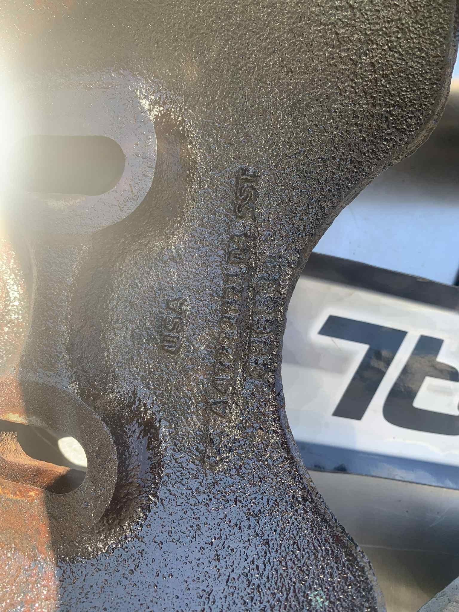  DETROIT DIESEL DD15 Engine Mount