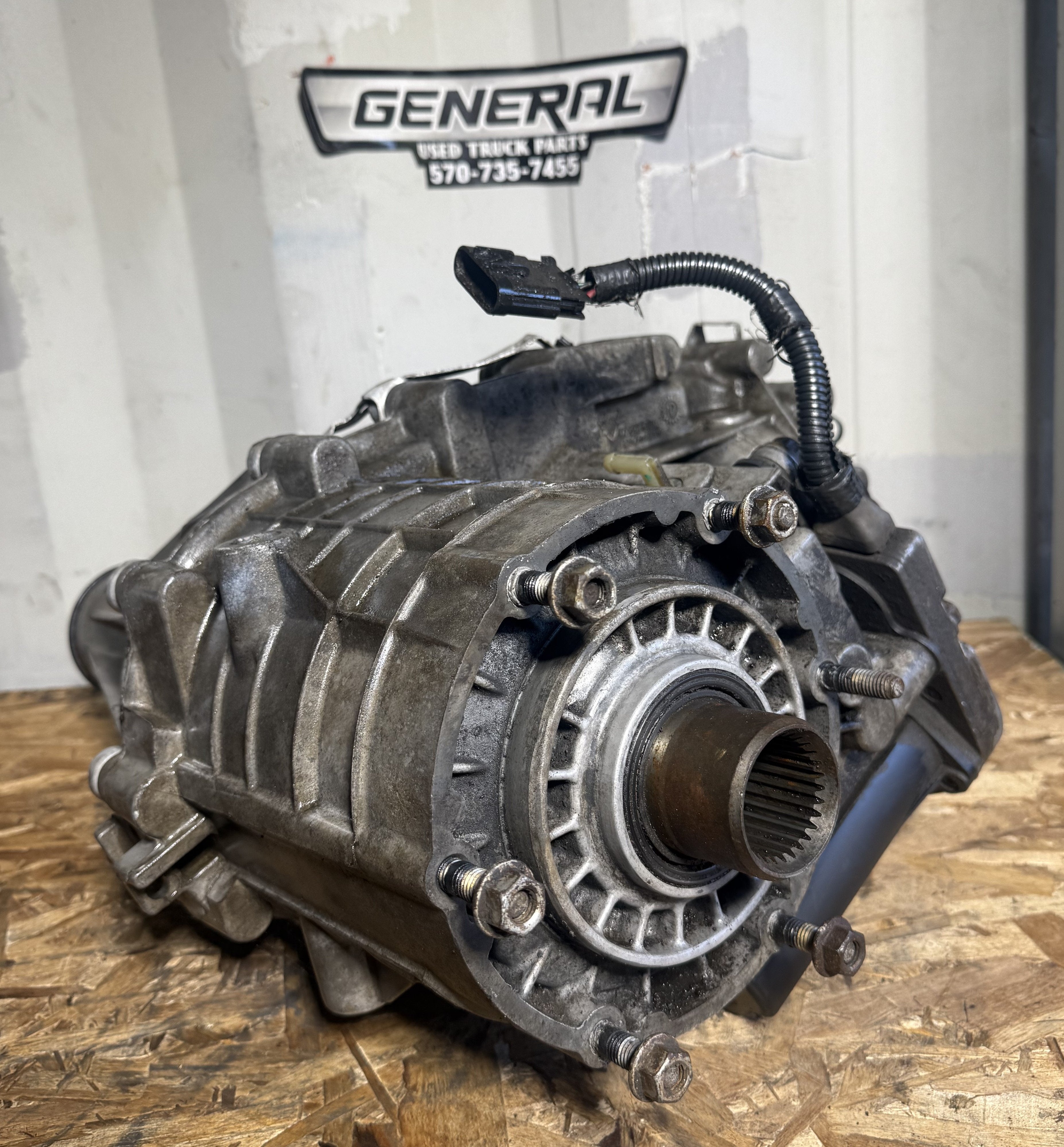 2002 CHEVROLET 263XHD Transfer Case Assembly