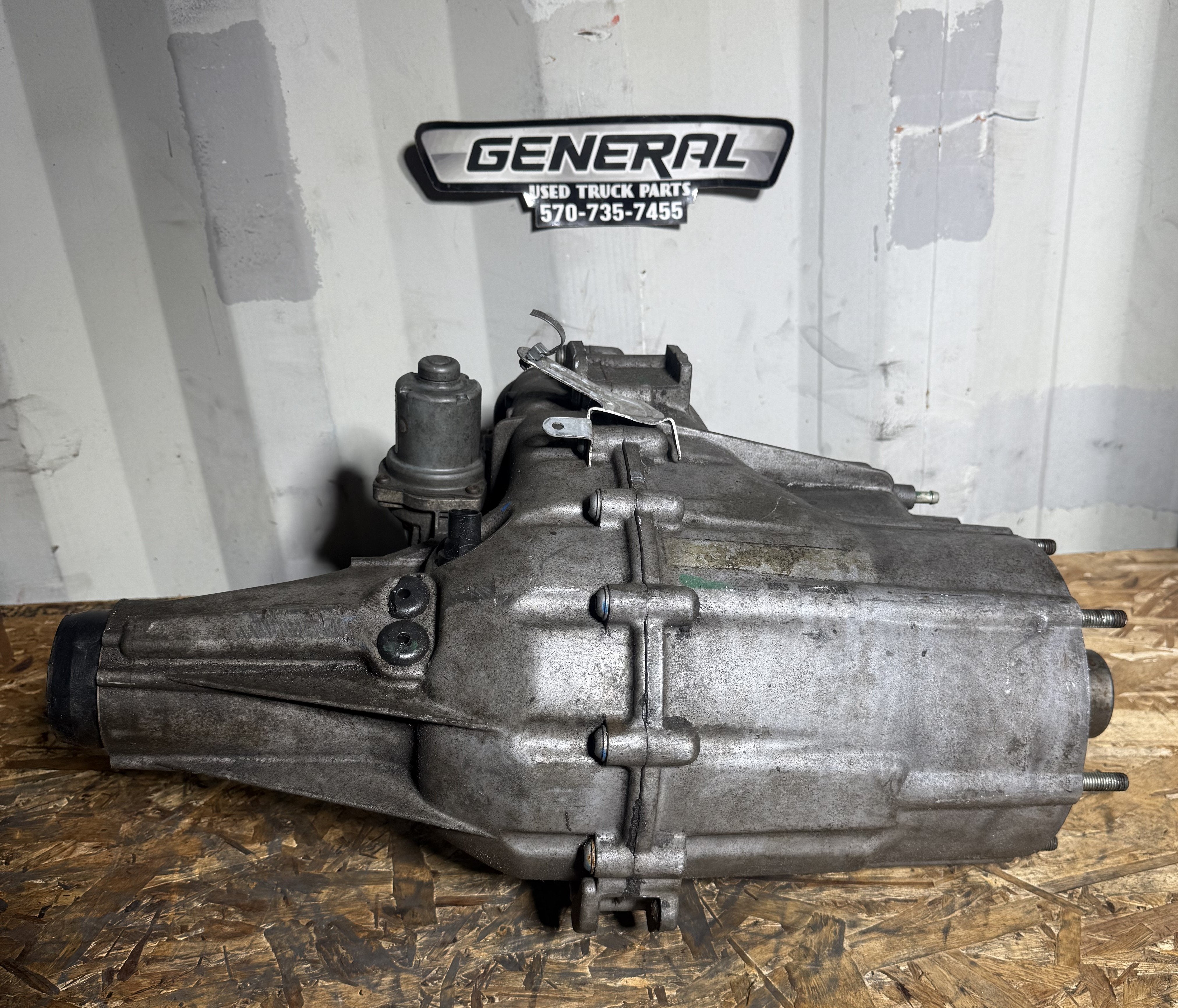 2012 CHEVROLET MP1626 Transfer Case Assembly