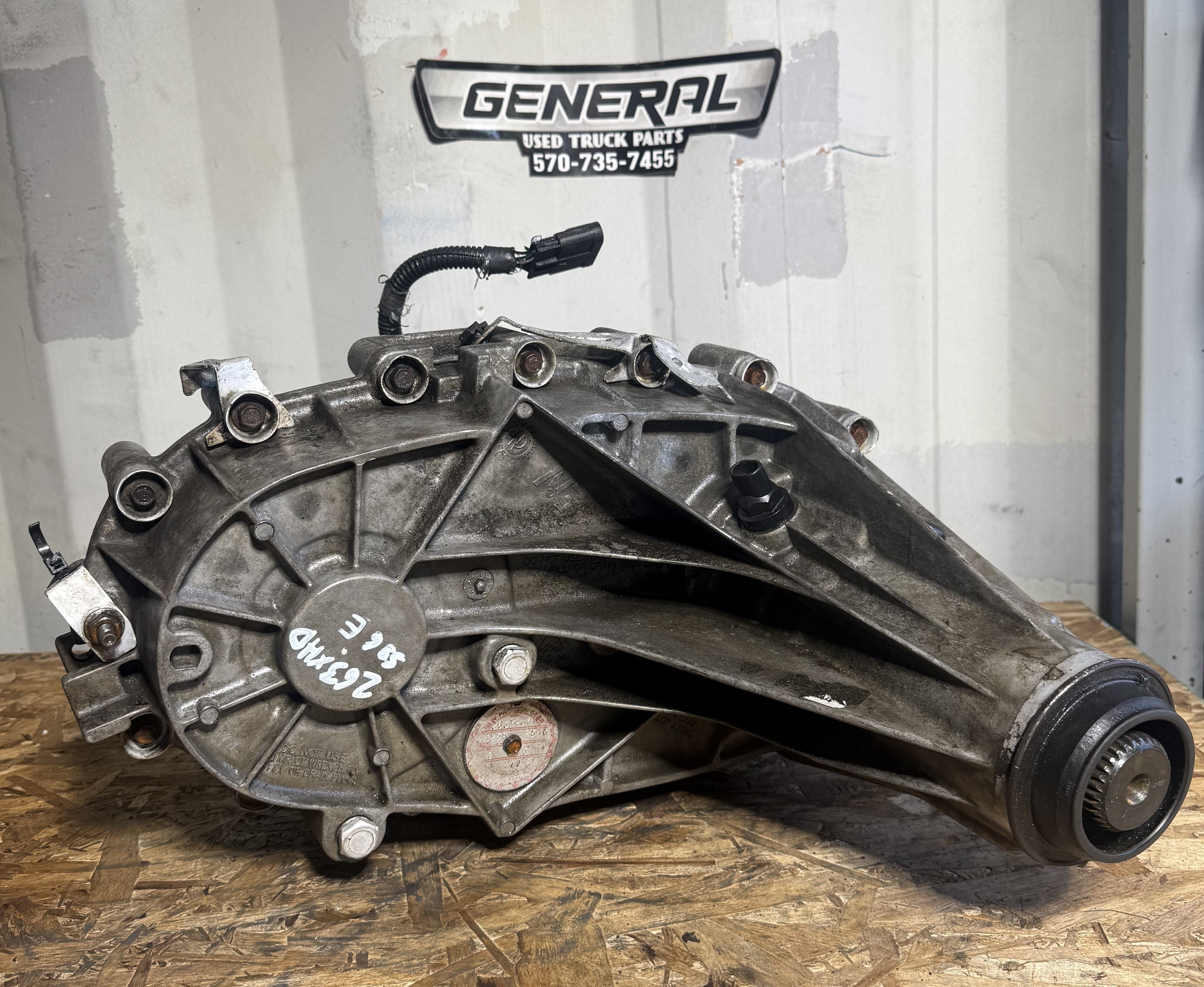 2002 CHEVROLET 263XHD Transfer Case Assembly
