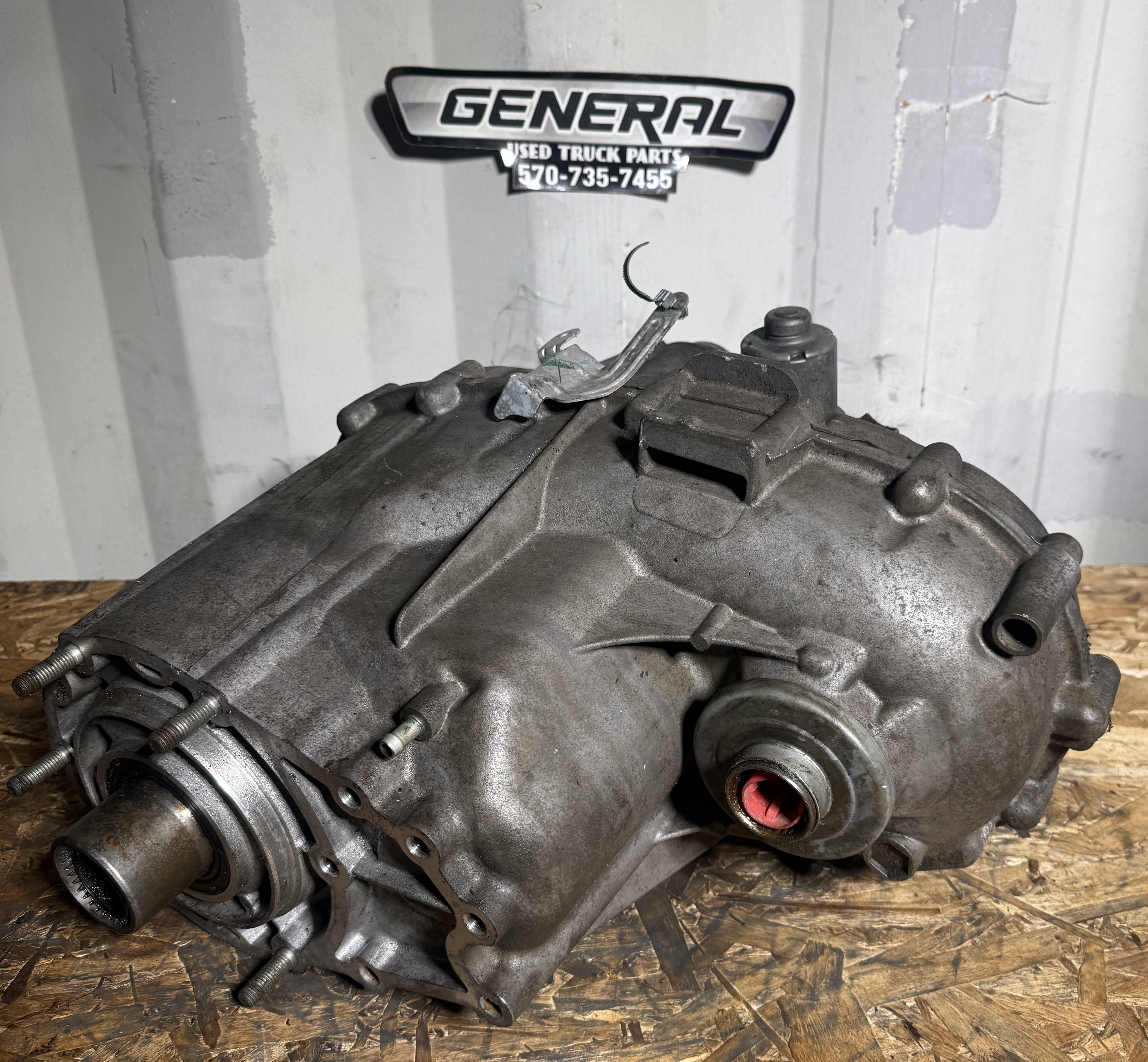 2012 CHEVROLET MP1626 Transfer Case Assembly