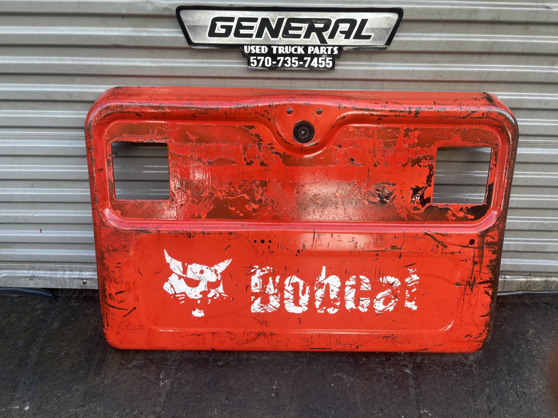 2018 BOBCAT S590 Back Door Assembly