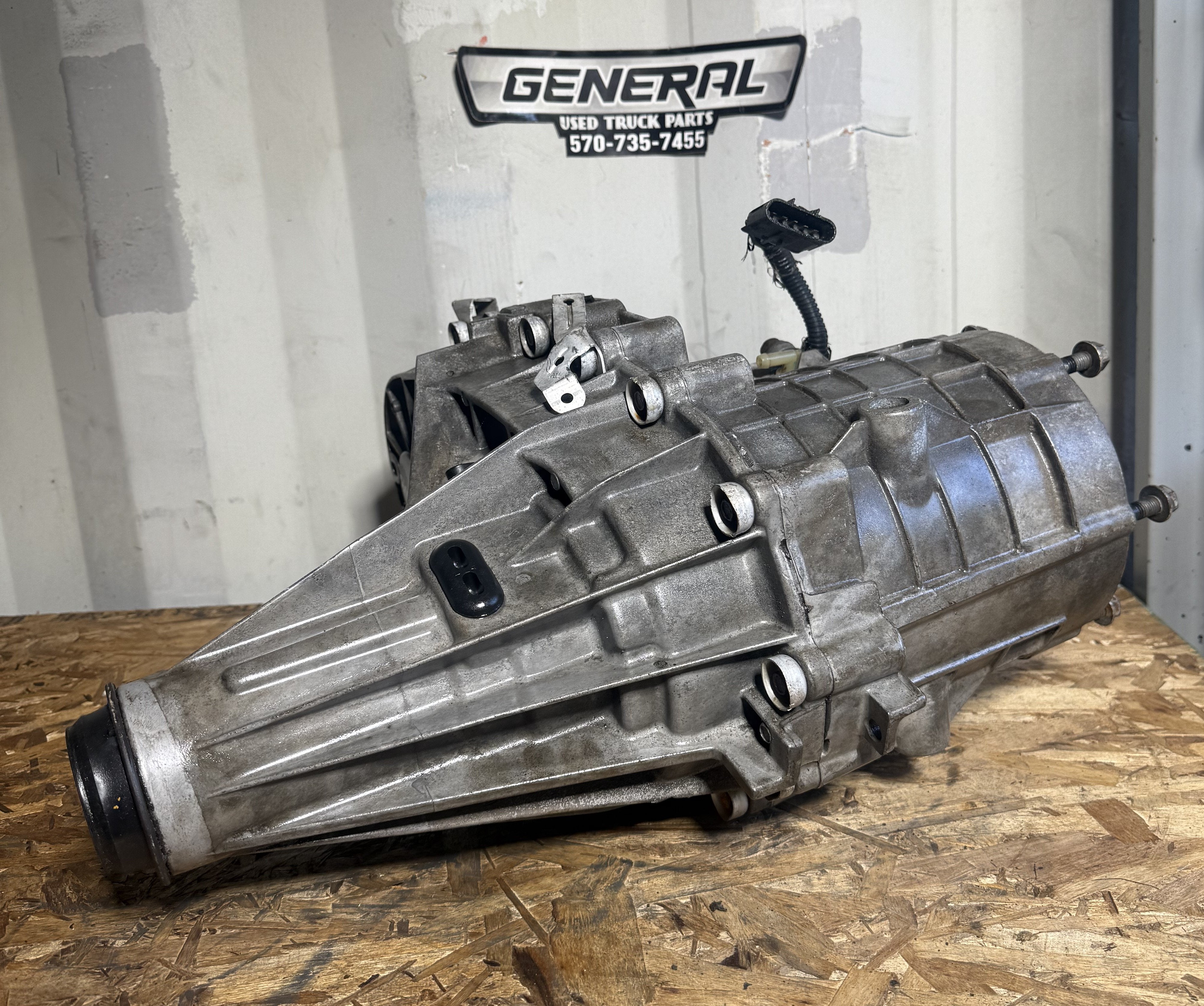 2002 CHEVROLET 263XHD Transfer Case Assembly
