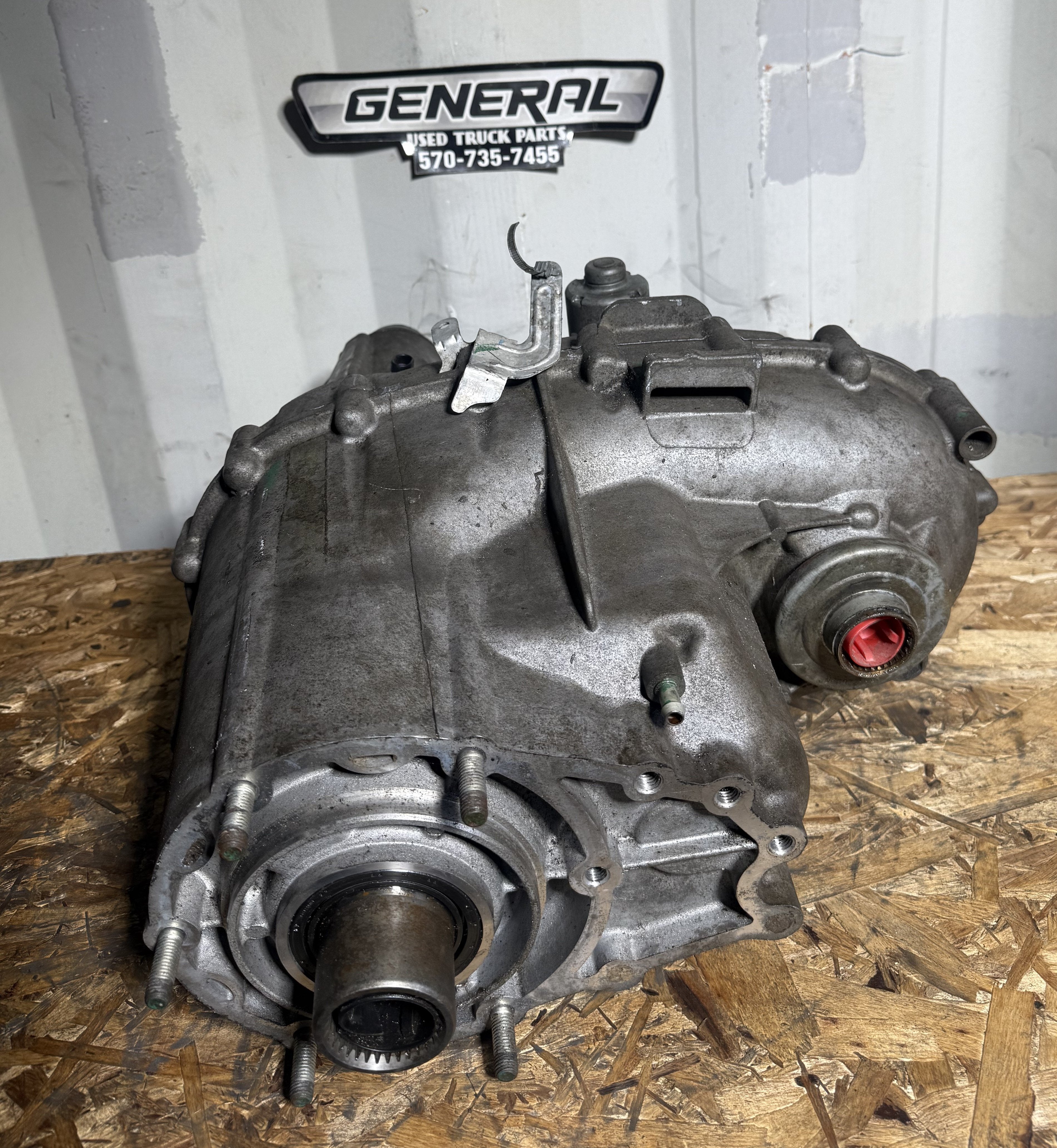 2012 CHEVROLET MP1626 Transfer Case Assembly