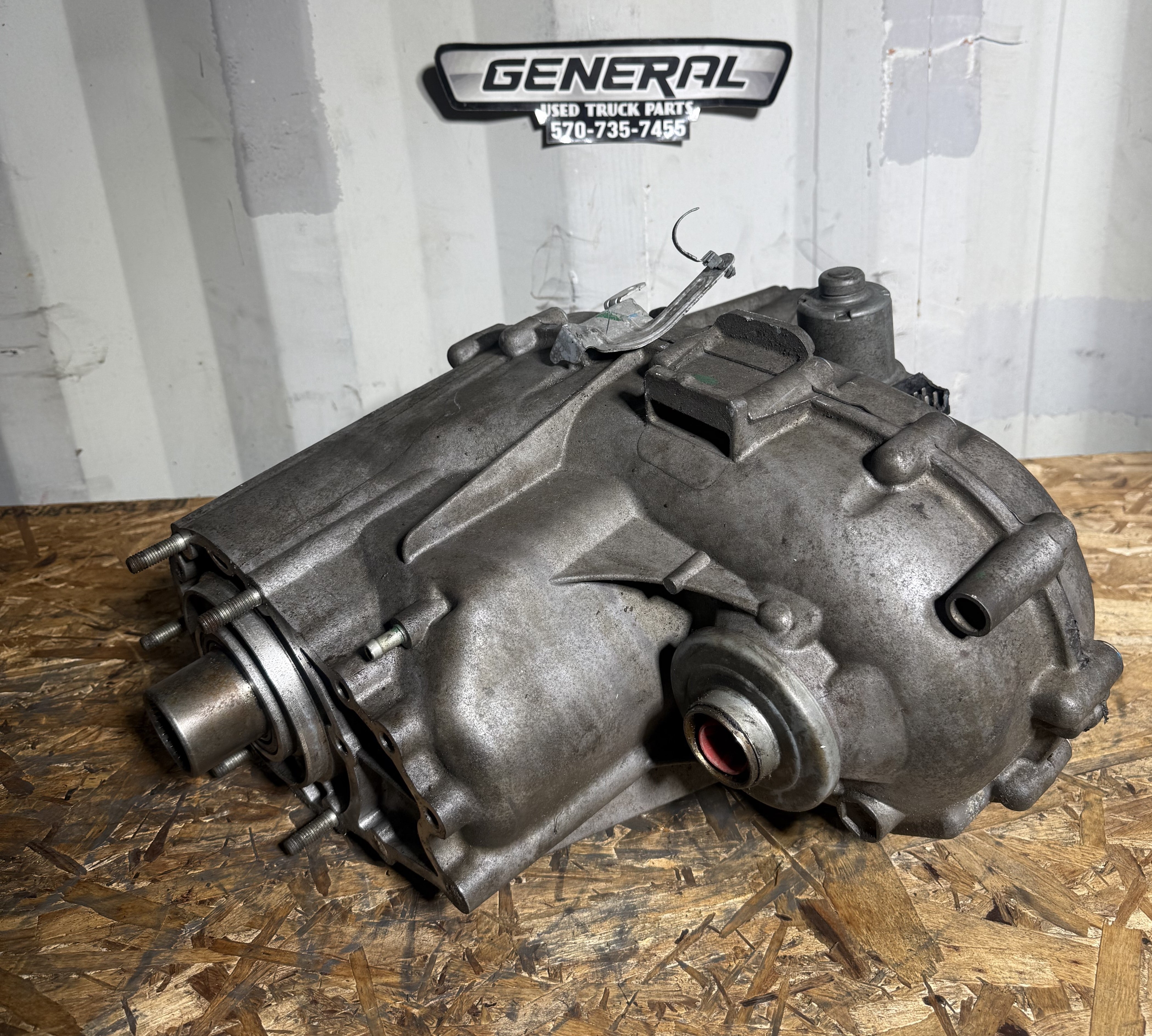 2012 CHEVROLET MP1626 Transfer Case Assembly