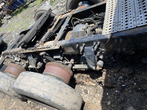 2010 FREIGHTLINER CASCADIA Cut Off Axle Assembly